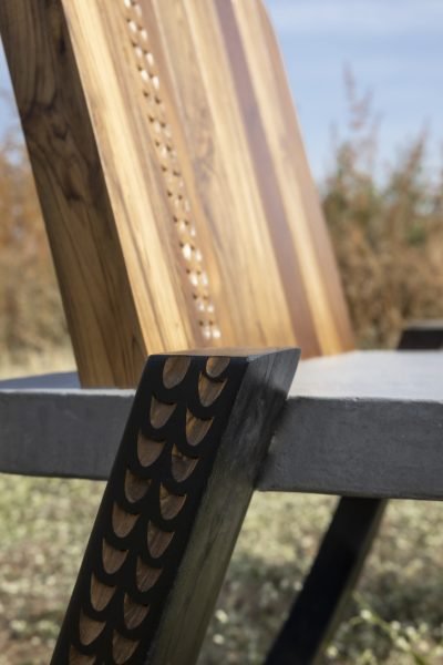 U chair